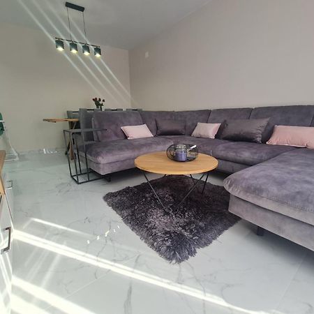 Mias Luxury Apartment غييكا المظهر الخارجي الصورة