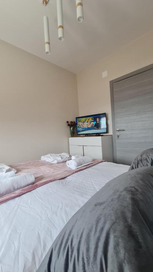 Mias Luxury Apartment غييكا المظهر الخارجي الصورة