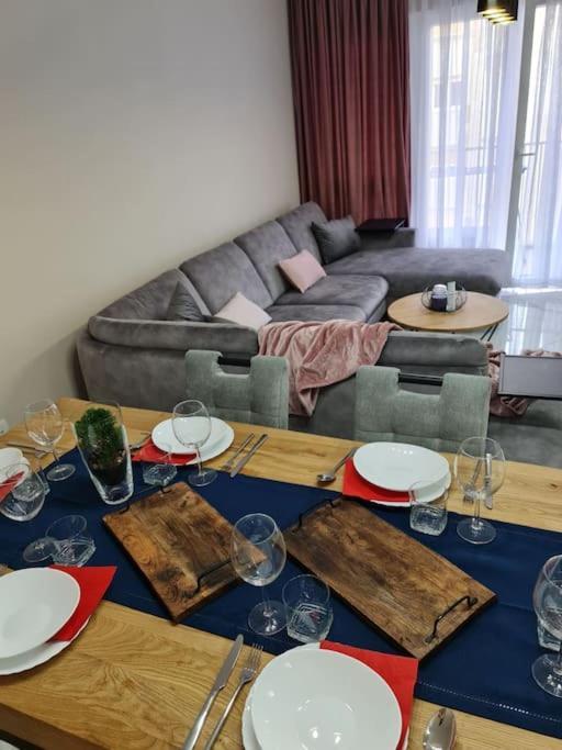 Mias Luxury Apartment غييكا المظهر الخارجي الصورة