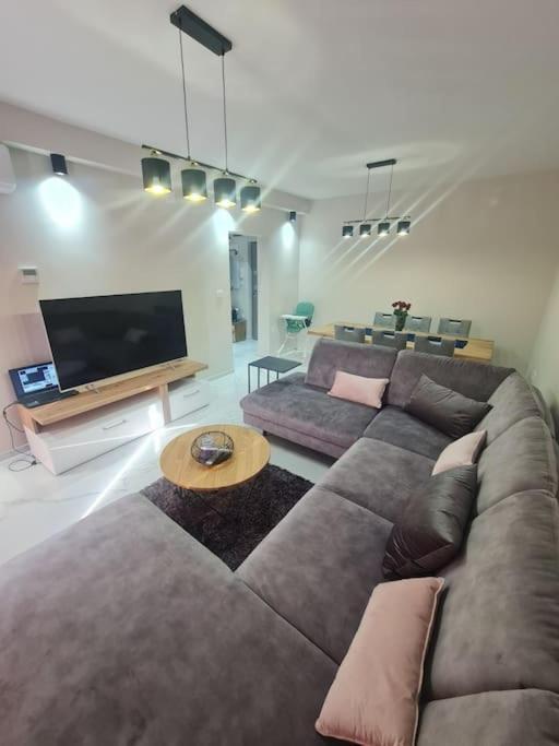 Mias Luxury Apartment غييكا المظهر الخارجي الصورة