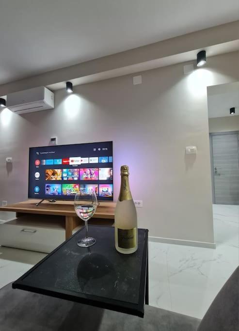 Mias Luxury Apartment غييكا المظهر الخارجي الصورة