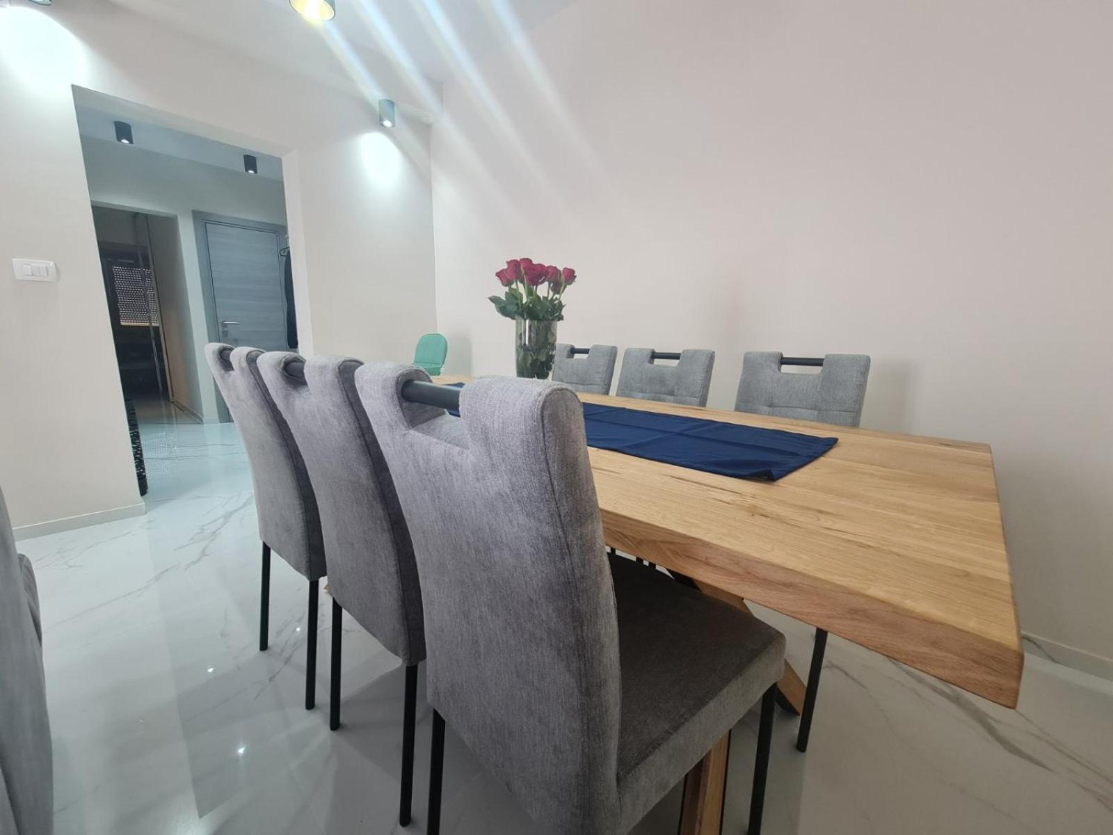 Mias Luxury Apartment غييكا المظهر الخارجي الصورة