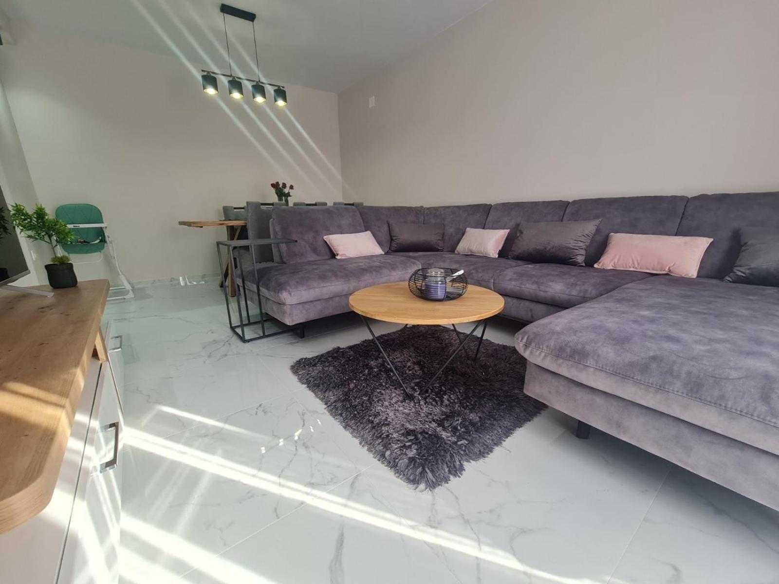 Mias Luxury Apartment غييكا المظهر الخارجي الصورة